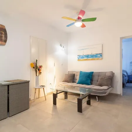 Arinaga Suites Aparthotel *